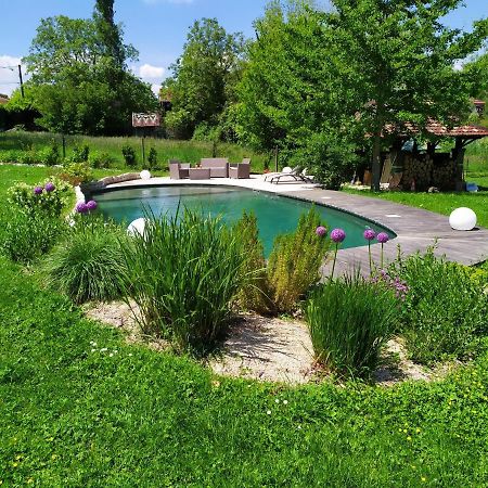 La Fee Des Eaux Bed and Breakfast Vernaison Buitenkant foto