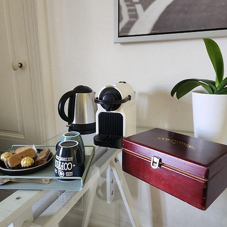 La Fee Des Eaux Bed and Breakfast Vernaison Buitenkant foto